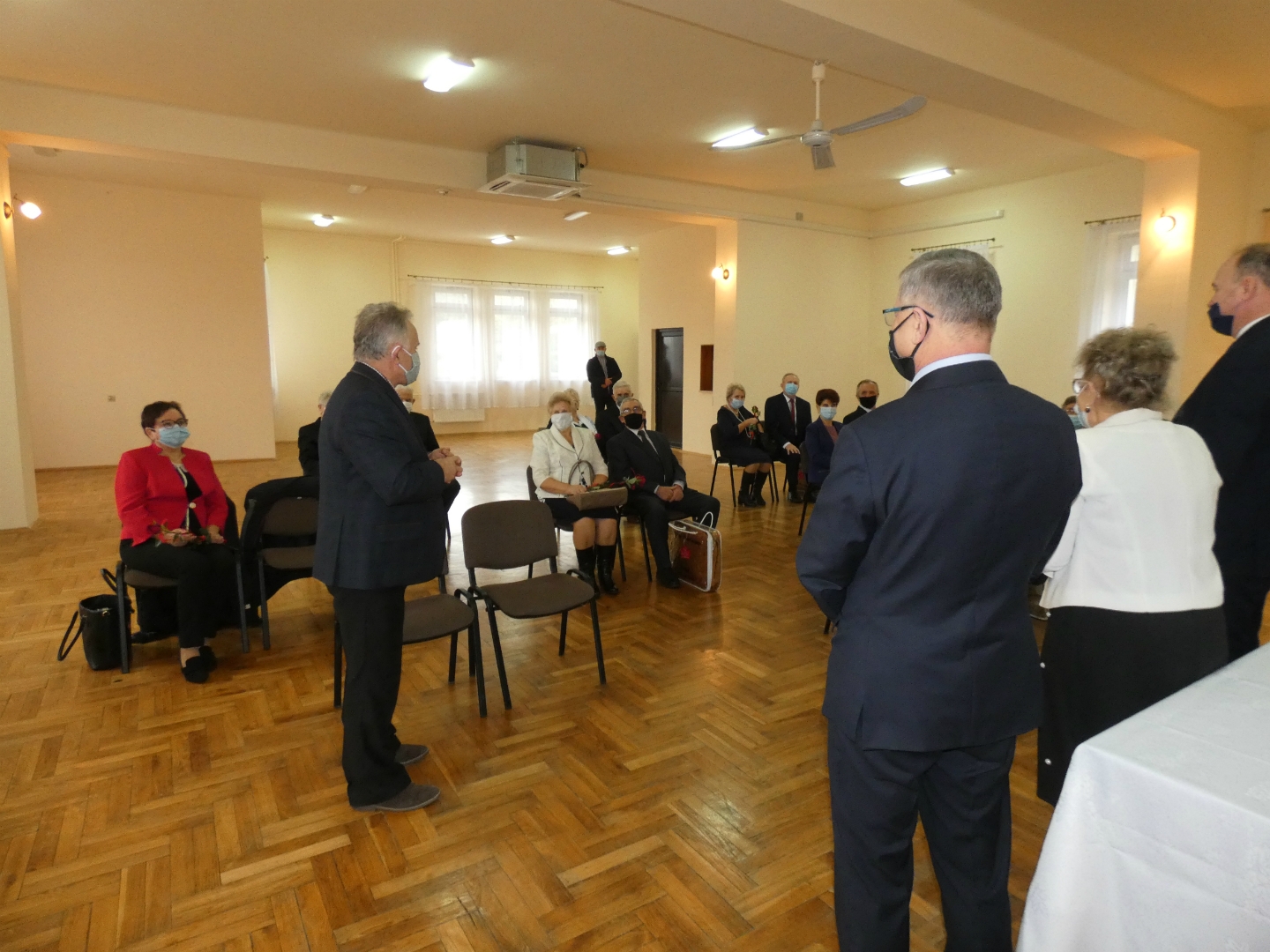 https://test.ugorly.pl/blog/2020/12/23/piekny-jubileusz-pozycia-malzenskiego/p1eq7kiffq1ibe19p613r4dgc18qj2f/