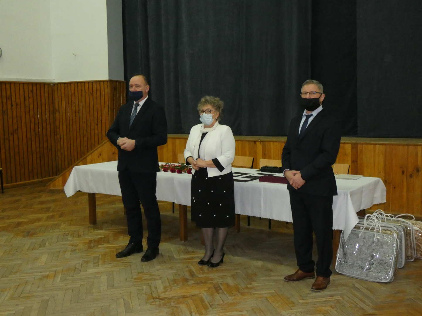 https://test.ugorly.pl/blog/2020/12/23/piekny-jubileusz-pozycia-malzenskiego/p1eq7kiffq1qmn1onq1i4p10451c5h2h/
