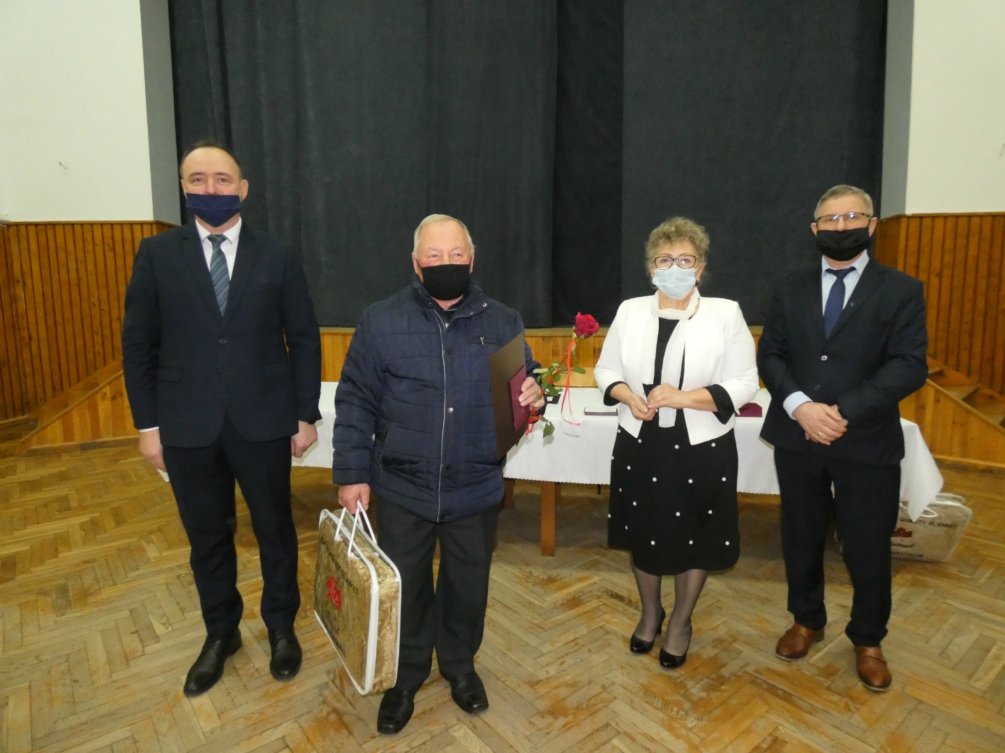 https://test.ugorly.pl/blog/2020/12/23/piekny-jubileusz-pozycia-malzenskiego/p1eq7kiffqp2g152p1d3d13pksje2m/